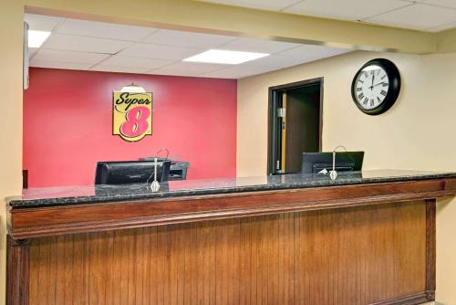 Фотография гостиницы Super 8 by Wyndham Stamford/New York City Area