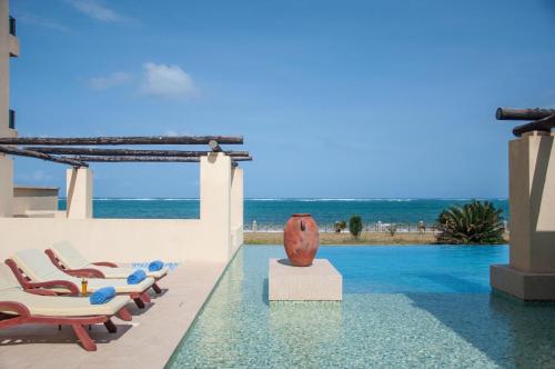 Фотографии гостиницы 
            Sun Africa Beach Resort