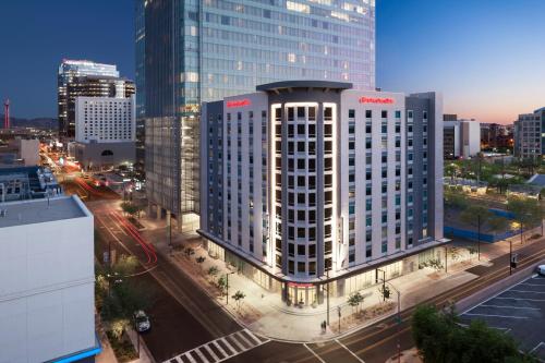 Фотография гостиницы Hampton Inn & Suites Phoenix Downtown
