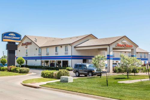 Фотография гостиницы Howard Johnson by Wyndham Wichita Airport