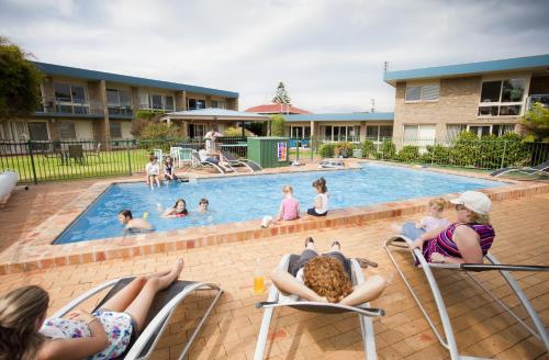 Фотография апарт отеля Lakeside Holiday Apartments Merimbula