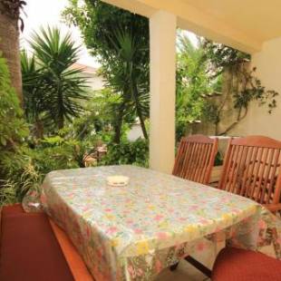 Фотографии гостевого дома 
            Apartments with a parking space Orebic, Peljesac - 10075