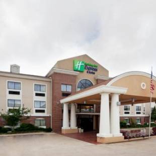Фотографии гостиницы 
            Holiday Inn Express Hotel & Suites Elgin, an IHG Hotel
