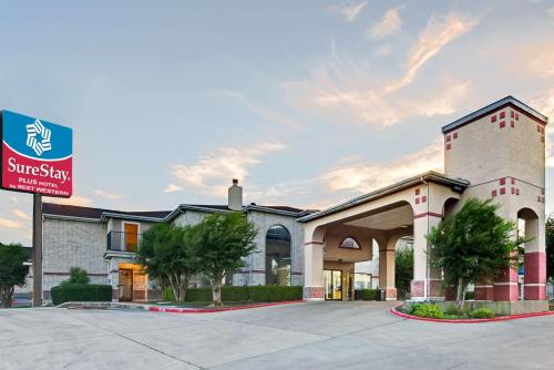 Фотография гостиницы SureStay Plus Hotel By Best Western San Antonio North 281 N
