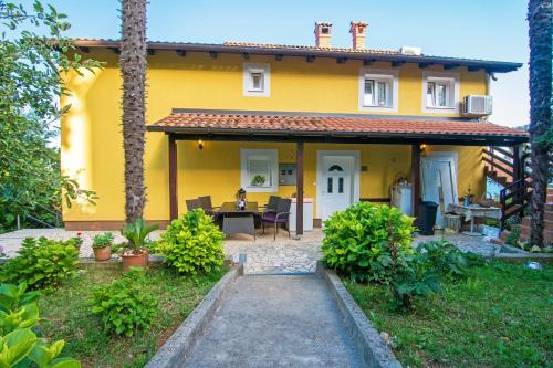 Фотография гостевого дома Apartments and Rooms Vila Irma