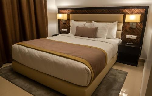 Фотографии гостиницы 
            Hotel Best Night 2