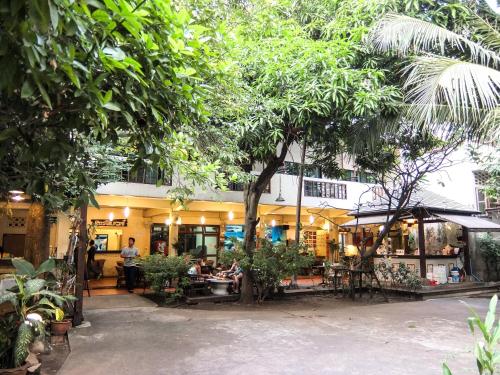 Фотография гостиницы Lamphuhouse Bangkok - SHA Extra Plus Certified