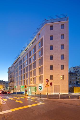 Фотография гостиницы B&B Hôtel Marseille Centre La Joliette