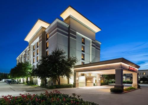 Фотография гостиницы Hampton Inn Dallas-Irving-Las Colinas