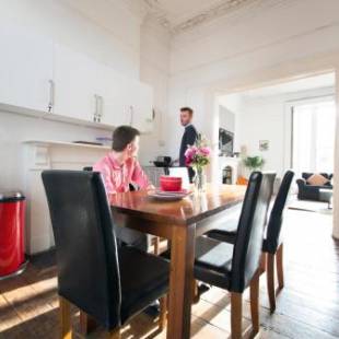 Фотографии мини отеля 
            Clifton Short Lets