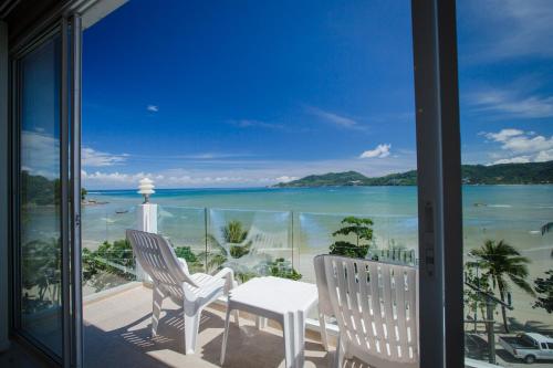 Фотография гостиницы The Front Hotel and Apartments