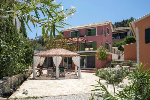 Фотография гостевого дома Avra