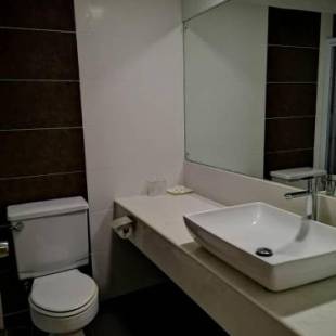 Фотографии гостиницы 
            Somerset Hotel