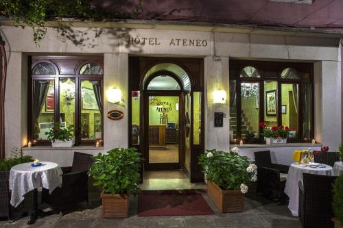 Фотография гостиницы Hotel Ateneo