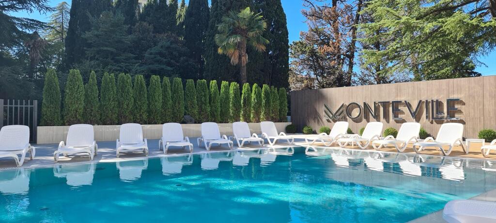 Фотография квартиры Апартаменты в Центре Сочи с Бассейном