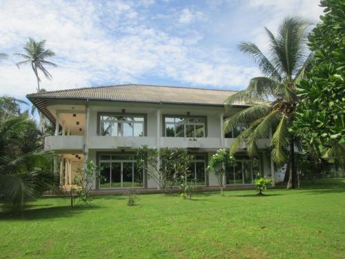 Фотография мини отеля Raja Beach Hotel - Level 1 Safe & Secure