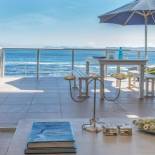 Фотография гостевого дома Gansbaai seafront holiday house - "Ons C-huis"