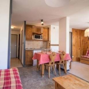 Фотографии гостевого дома 
            Appartement Lanslebourg-Mont-Cenis, 2 pièces, 4 personnes - FR-1-508-71