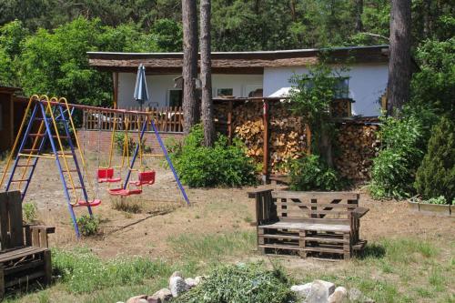 Фотографии гостевого дома 
            Bungalow Teupitz - DBS05001-B