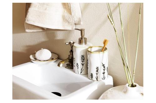 Фотографии мотеля 
            Аркадия 103