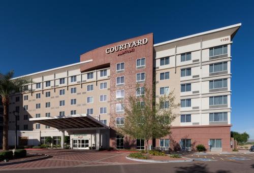 Фотография гостиницы Courtyard Phoenix Chandler/Fashion Center