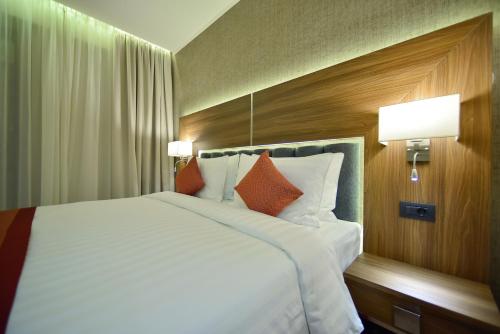 Фотографии гостиницы
Ramada Hotel & Suites by Wyndham Yerevan