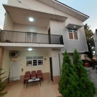 Фотография гостиницы Kost Carmelia Syariah Baranangsiang Bogor