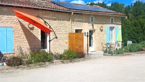 Фотография гостевого дома LOCATIONS RIVES DE SEUGNE - Claveau