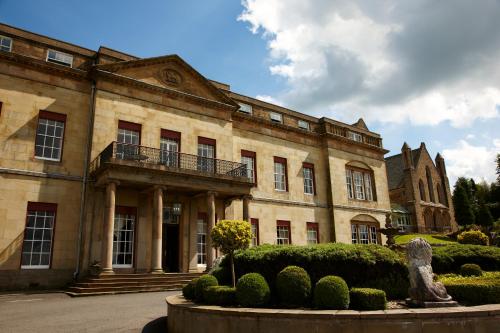 Фотография гостевого дома Shrigley Hall Hotel