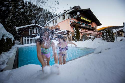 Фотографии гостиницы
Familienhotel Filzmooserhof