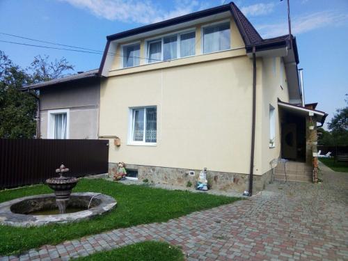 Фотографии гостевого дома
Прикарпатская вилла