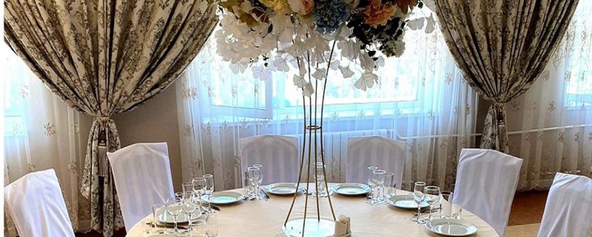 Фотографии банкетного зала Зал кафе