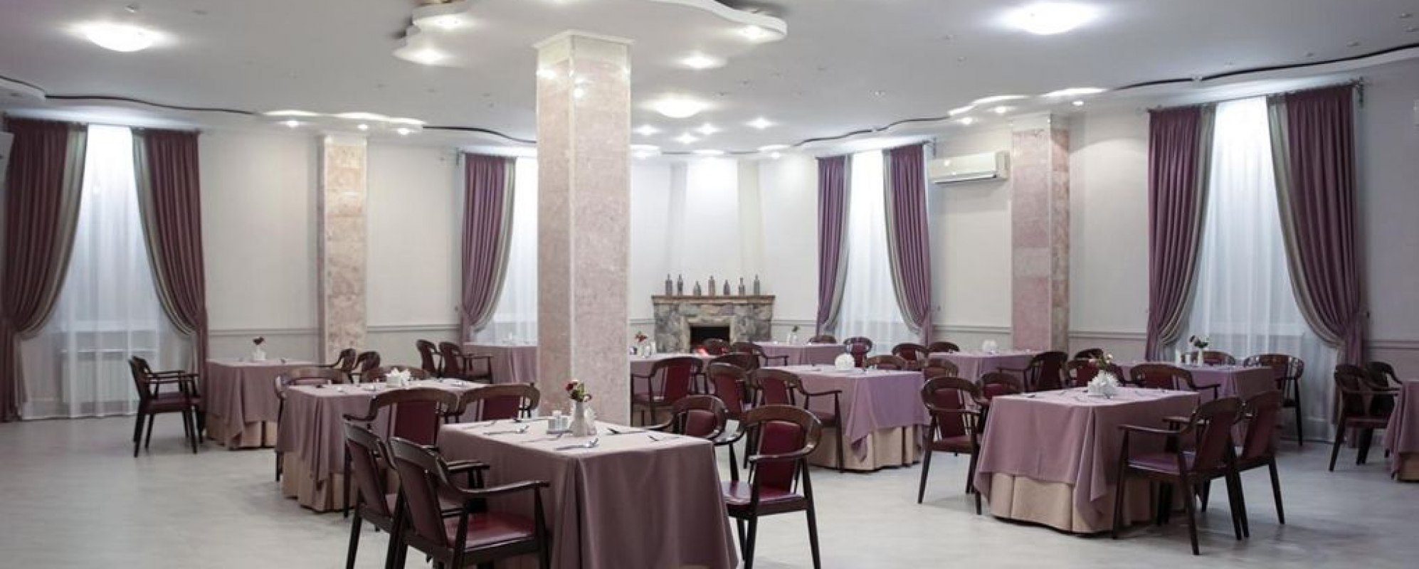 Фотографии банкетного зала Банкетный зал ресторана Салют