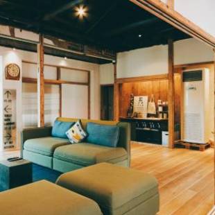 Фотографии мини отеля
Goonnight Hostel