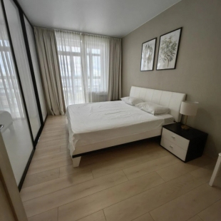 Фотография квартиры Квартира Krasroom с 3 комнатами в ЖК Параллели