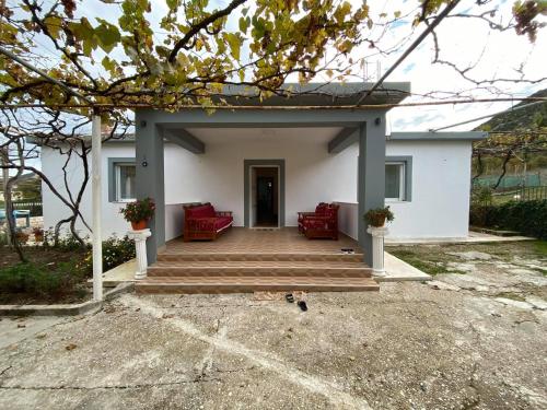 Фотографии гостевого дома 
            progon house