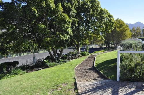 Фотография гостевого дома Ryedale Cottage