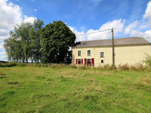 Фотография гостевого дома Modern Holiday Home in Neufchateau with Terrace