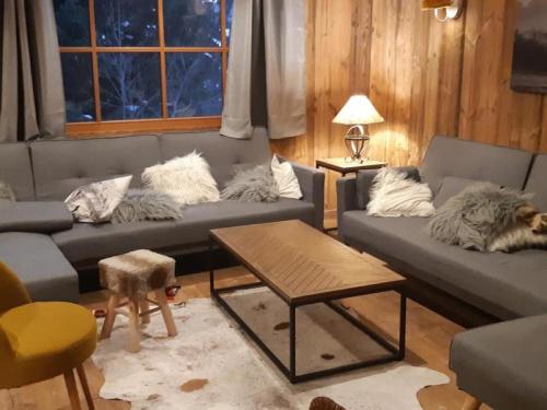 Фотография гостевого дома Chalet La Tania, 7 pièces, 14 personnes - FR-1-513-72