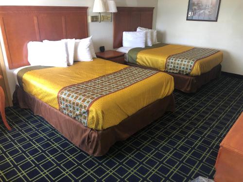 Фотография гостиницы Sunset Inn and Suites