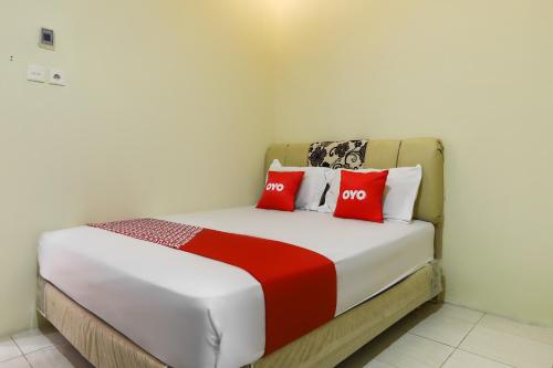 Фотография гостиницы Vaccinated Staff - OYO 3802 Wisma Cahaya Abadi