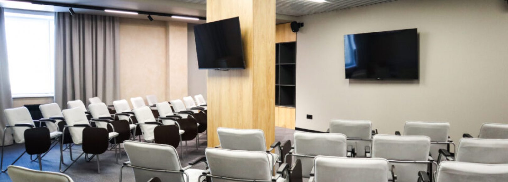 Фотография конференц-зала Karat Apart