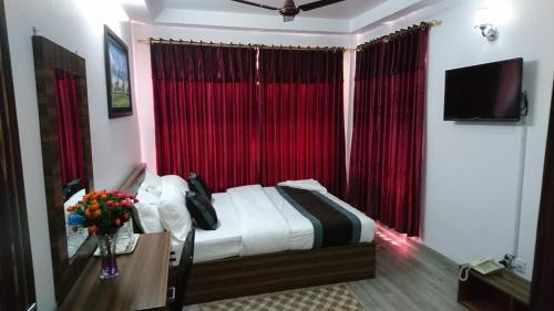 Фотография гостиницы Three Brothers Apartment & Hotel