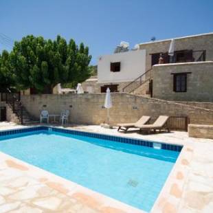 Фотографии гостевого дома
Elpida's Stone Houses