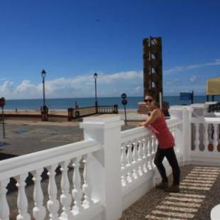 Фотографии гостевого дома 
            Rompeolas Playa