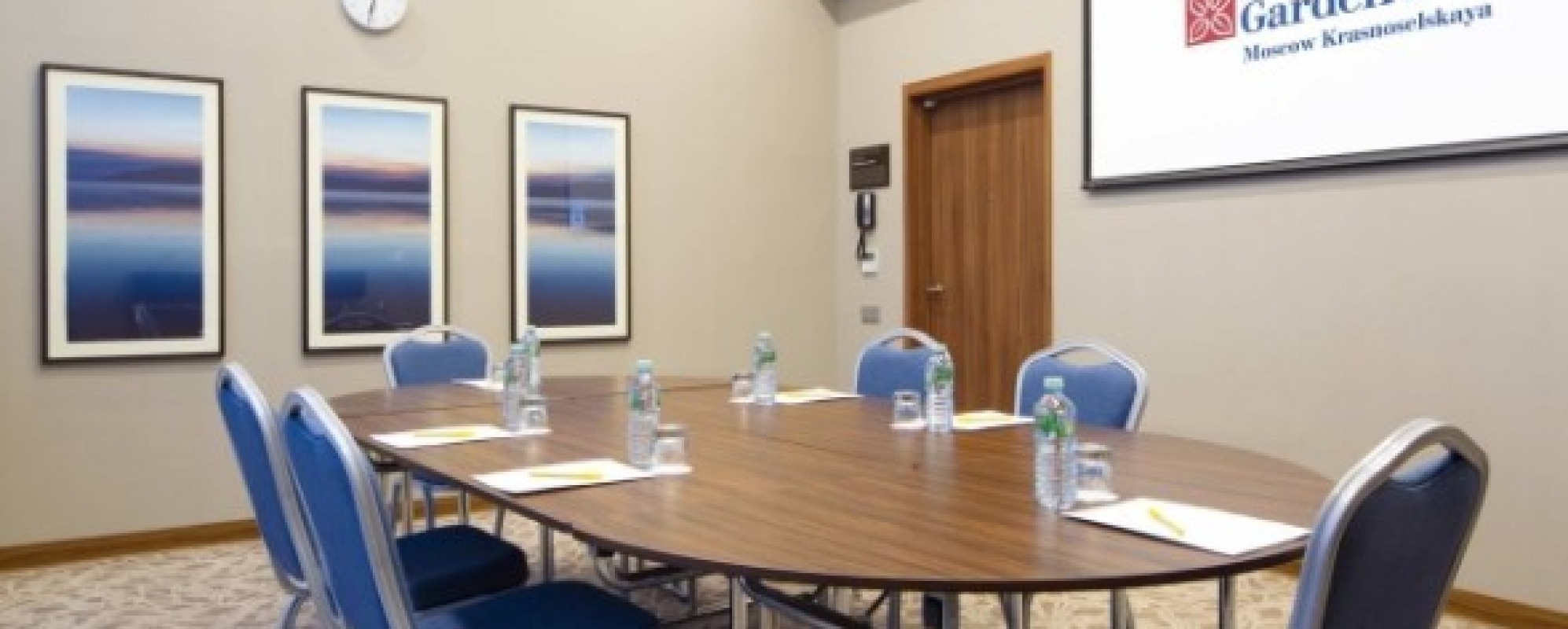 Фотографии комнаты для переговоров Ангара