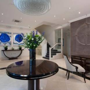 Фотографии апарт отеля
Chilworth Court