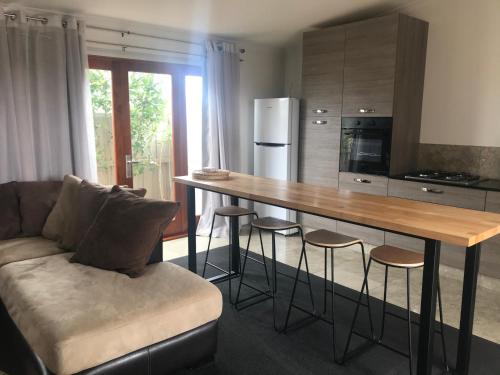 Фотография гостевого дома Salty Blue Beach House