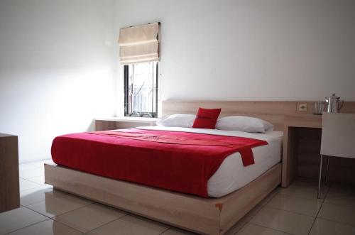 Фотография гостевого дома RedDoorz near Alun Alun Kota Sukabumi