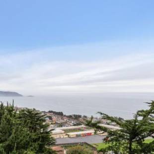 Фотографии гостевого дома
@ Marbella Lane Top Coastline Views, Family Friendly